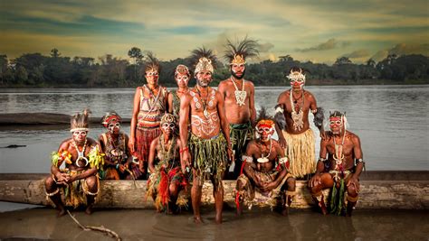 Photographic Expedition On The Sepik River And Tribes Of The Highlands