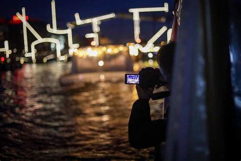 Amsterdam Lichterfest Kreuzfahrt Mit Unbegrenzten Getr Nken Getyourguide