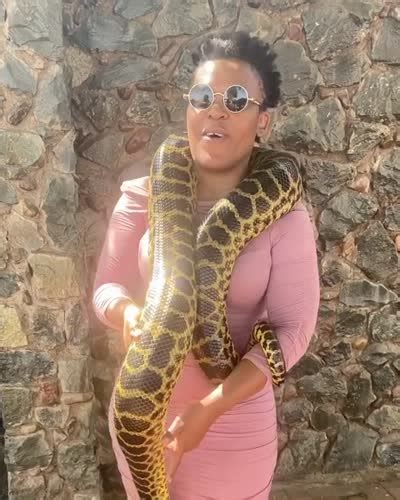 Zodwa Wabantu Shows Off Her Snake Mamlambo