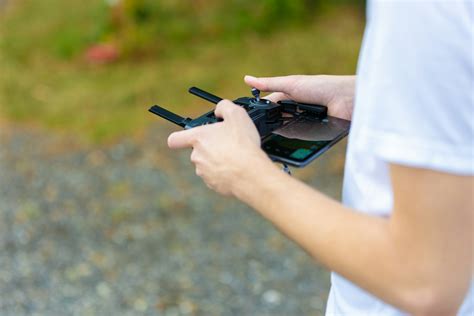 Jak zacząć latać dronem Przewodnik dla początkujących dronsfera pl