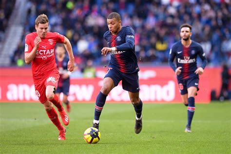 Mbappe đánh Bật Neymar Hưởng Lương Cao Chót Vót