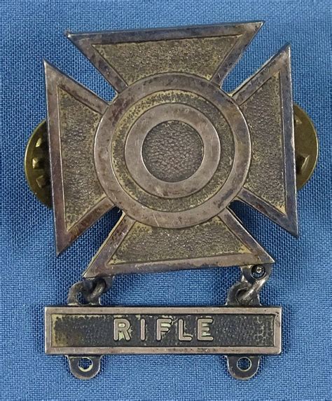 Clutch Back Army Sharpshooter Badge With Rifle” Bar Griffin Militaria