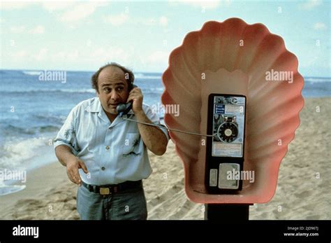 DANNY DEVITO, THROW MOMMA FROM THE TRAIN, 1987 Stock Photo - Alamy