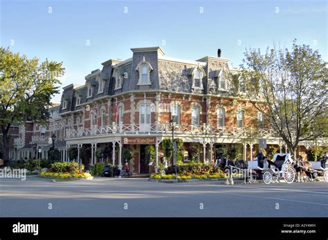 The shopping district of the town Niagara on the Lake Ontario Canada ...