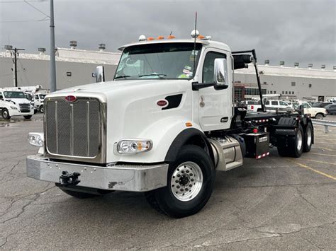 Peterbilt X Galbreath U Or Roll Off Truck