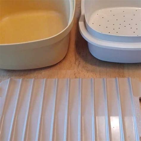Best Microwave Bacon Pan And Tupperware Bowl With Strainer For Sale In