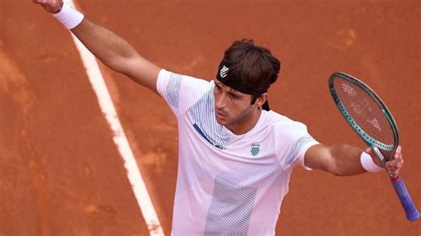 Tomás Etcheverry avanzó a semifinales del ATP de Barcelona