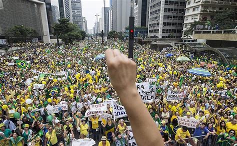 Protesto na av Paulista é o maior ato político já registrado em São Paulo