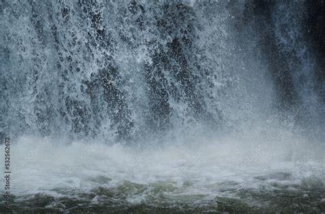 Estyube Waterfall At Lake Teletskoye In The Altai Mountains Stock Foto