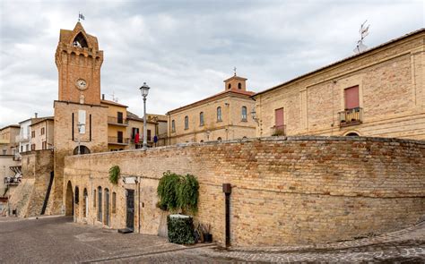 Tortoreto Mare Cosa Vedere E Hotel Consigliati Turismo Abruzzo It