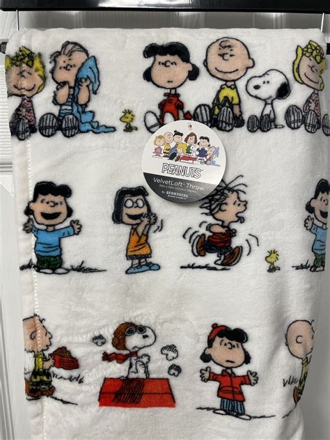 Peanuts Gang Berkshire Blanket Snoopy Charlie Brown Ubuy India