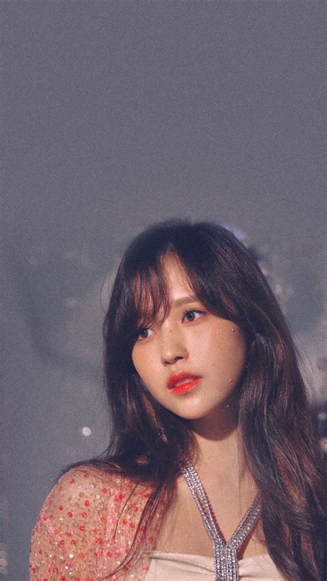 Mina Wallpaper