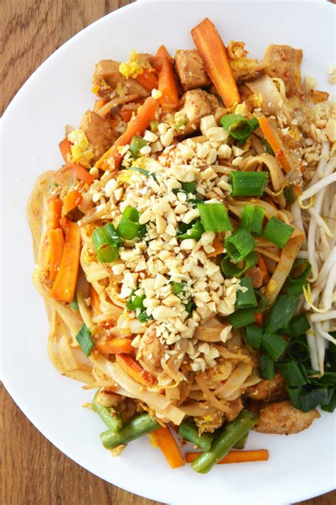 Pad thai z kurczakiem super pyszny i super szybki pomysł na azjatycki