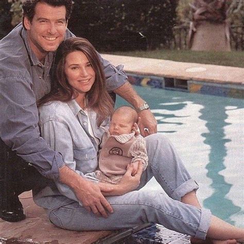 Pierce Brosnan Y Keely Shaye Smith Celebran A Os Juntos Y Estas