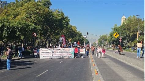 Integrantes Del Cnte Marchan Por Aumento Salarial Peri Dico Am