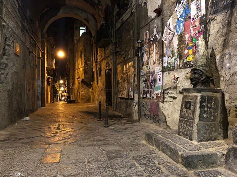 Napoli Esoterica Tour Guidato Tra Storia E Misteri Con Aperitivo