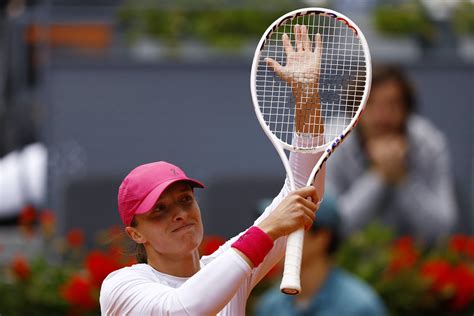 Tennis Madrid Open 2024 Iga Swiatek Outlasts Aryna Sabalenka In