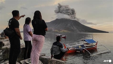 No Casualties In One Of Indonesias Biggest Volcanic Eruptions In 50