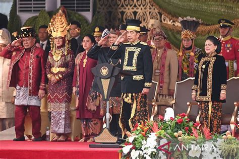 Presiden Jokowi Bertindak Sebagai Inspektur Upacara Hut Ri Di Ikn