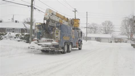 Storm Batters Canada Thousands Without Electricity Environment Canada Issues Warning Sher E