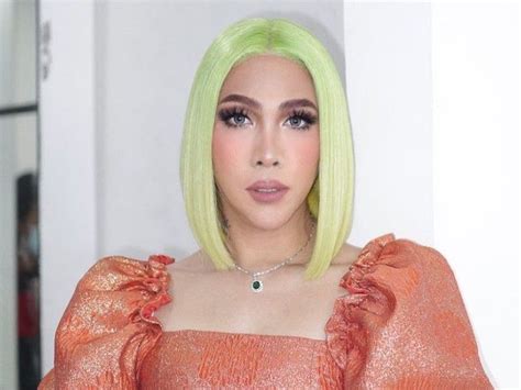 Vice Ganda Lambasts Website For Fake News Over Bea Alonzo John Lloyd