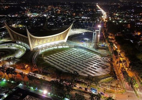 Grand Mosque Of West Sumatra Padang City Indonesia Grand Mosque