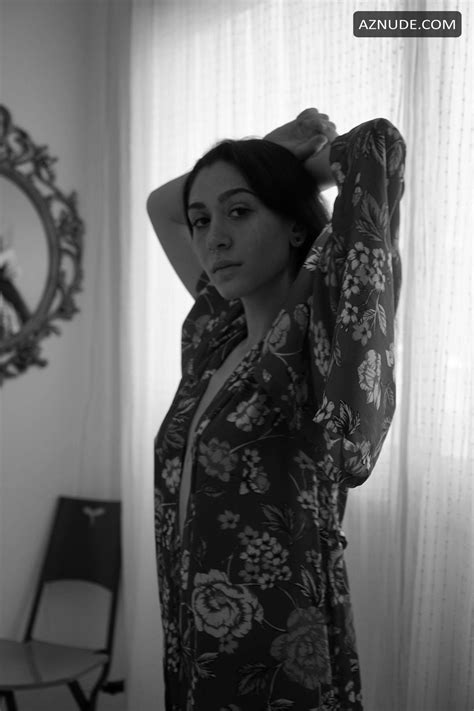 SHAY RAY Nude AZNude