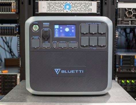 BLUETTI AC200P Portable Power Station Review StorageReview