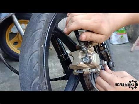 How To Change Brake Pad Xrm Front Disk Brake Youtube