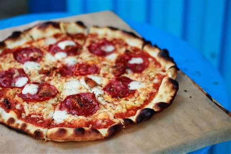 Popular Pizza Toppings: Learn About The Many Delicious Options (2022)