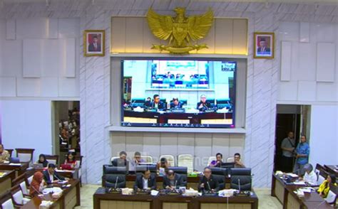 Dpr Minta Kemenkeu Kaji Ulang Kenaikan Ppn Persen Di