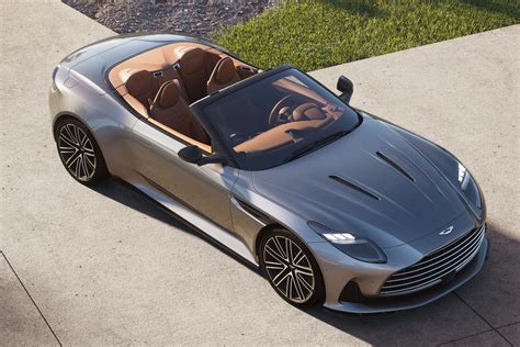 アストンマーティンが新型オープンカー「db12ヴォランテ」を発表 【ニュース】 Webcg