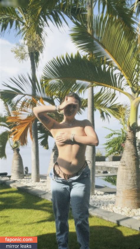 Florentine Dmr Nude Leaks Faponic