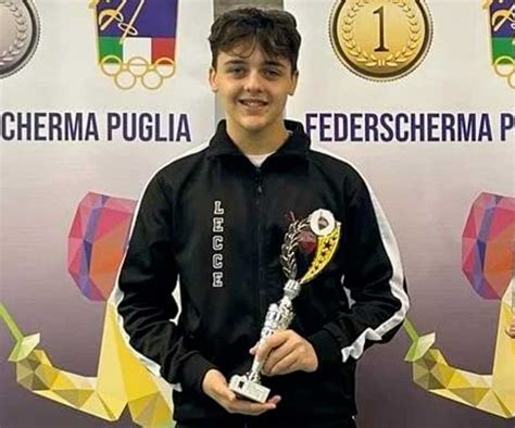 Aldo Cretì dell Accademia di Scherma Lecce trionfa al Trofeo Paolo