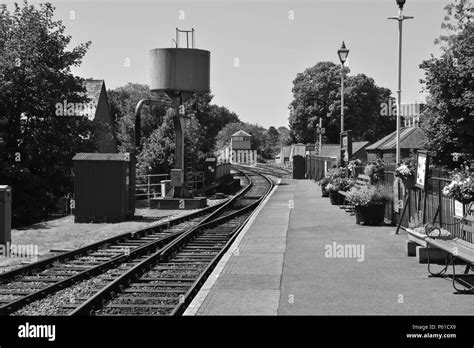 Alton Station Hampshire Black And White Stock Photos And Images Alamy
