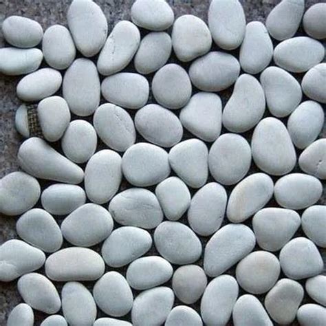 Oval Polished White Pebble At Best Price In Mumbai Id