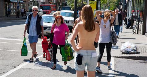 PHOTOS Je me suis promenée seins nus dans la rue à Montréal et il n y