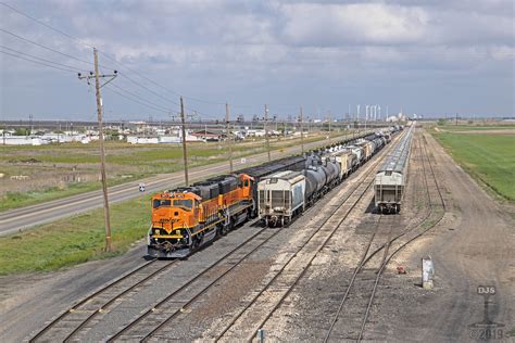 Shiny Ms A Pair Of Freshly Rebuilt Bnsf Series Sd Flickr