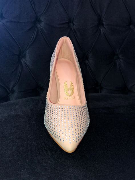 Scarpin Nude Cristais Divina Vitória