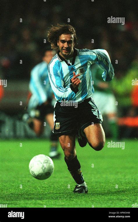 Gabriel Batistuta Fotografías E Imágenes De Alta Resolución Alamy