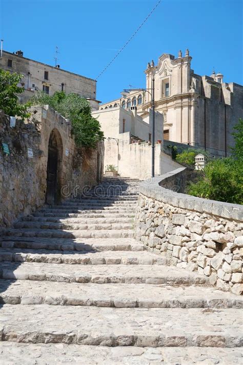 Sonnige Weg Der Alten Stadt Matera Sassi Di Matera Mit Steinschritten