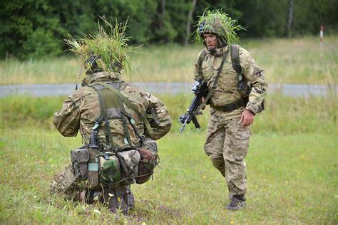 Filebritish Army Royal Military Academy Sandhurst Trains On 7th Army