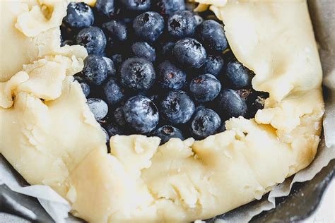 Simple Rustic Blueberry Tart Recipe — Eatwell101