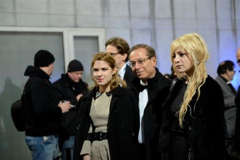 Hande Kodja Nude Hande Kodja Nue