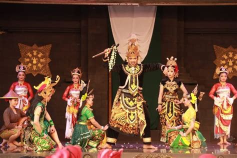 Gelar Pentas Budaya Di Tmii Pemkab Kediri Turut Pamerkan Produk Umkm