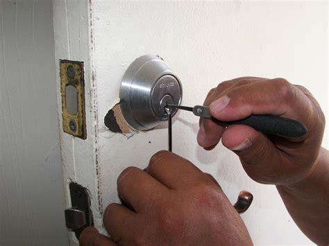 Why You Should Hire A Locksmith From Chicago Colbert On Demand