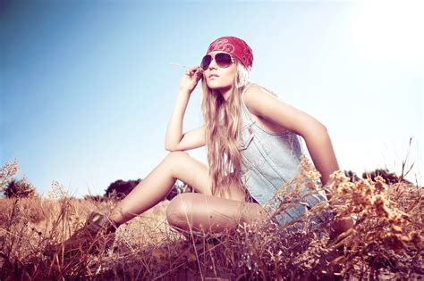 Wallpaper Sunlight Women Outdoors Model Blonde Long Hair Sunglasses Grass Dress