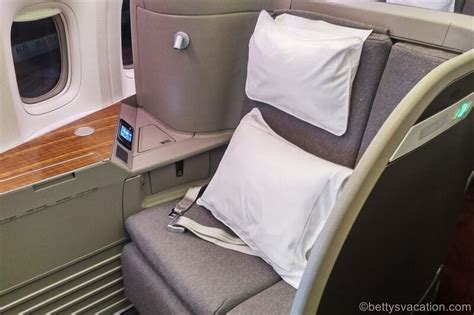 Review Cathay Pacific First Class Jfk Yvr Betty S Vacation