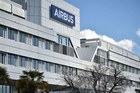 Airbus doit adapter ses effectifs aux creux d activité de l A380 et l