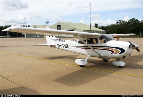 Ph Twk Cessna S Skyhawk Sp Vliegclub Twente C V Grinsven